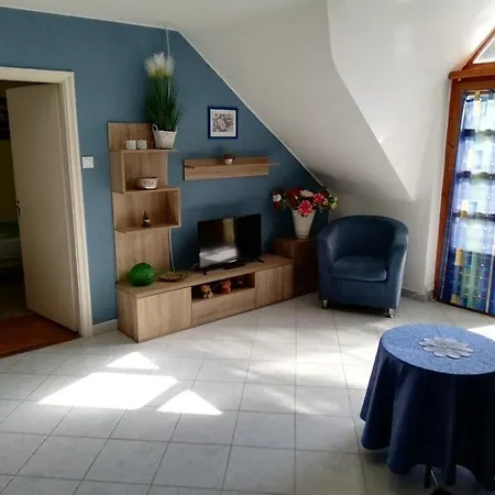 شقة Krisztinusz Vendeghaz Fonyód