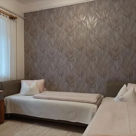 Apartment Krisztinusz Vendeghaz Fonyod