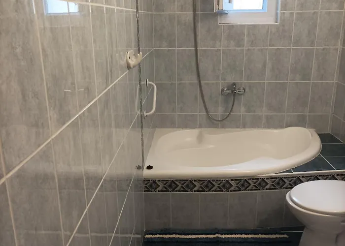 Krisztinusz Vendeghaz Apartament *