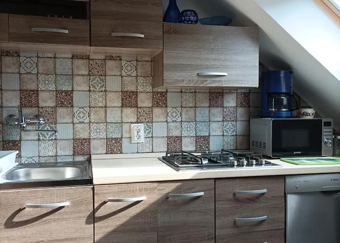 Krisztinusz Vendeghaz Apartament *